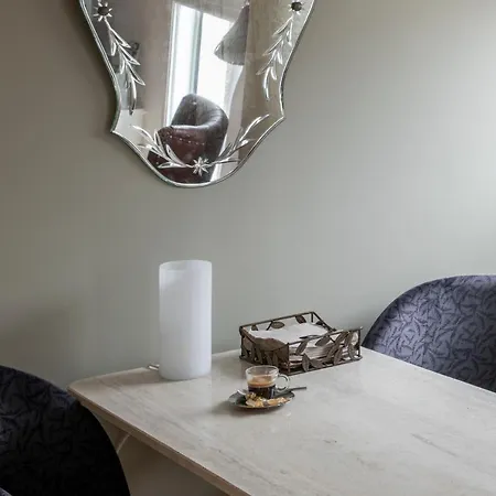 Les De Catherine, La Si Calme