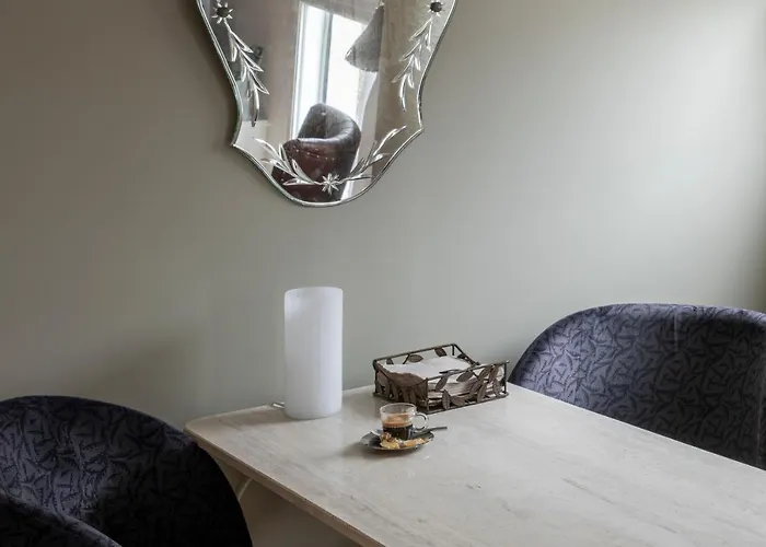 Les De Catherine, La Si Calme