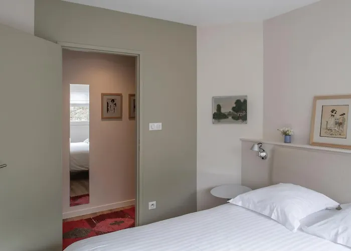 Les De Catherine, La Si Calme Nancy