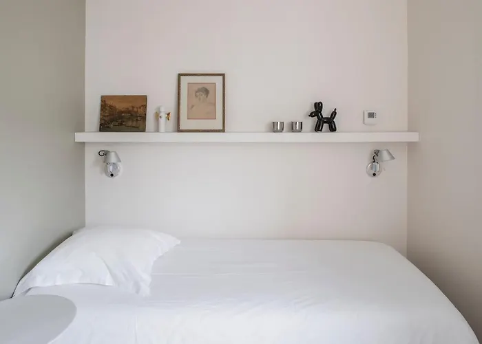 Les De Catherine, La Si Calme Nancy